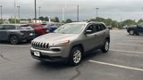 Used 2016 Jeep Cherokee Sport image 2