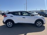 Used 2020 Nissan Kicks S image 2