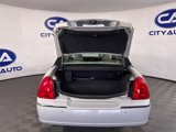 Used 2005 Lincoln Town Car Signature Limited image 6