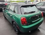 Used 2020 MINI Cooper 4-Door Hardtop image 2