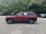 Used 2023 Jeep Grand Cherokee 4WD 4xe image 2