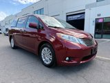 Used 2012 Toyota Sienna XLE image 2
