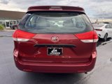 Used 2014 Toyota Sienna L image 4