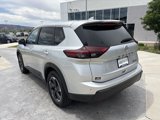 Used 2024 Nissan Rogue SV image 3