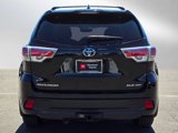Used 2016 Toyota Highlander XLE image 4
