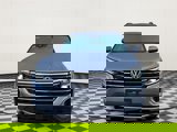 Used 2024 Volkswagen Atlas SE image 2