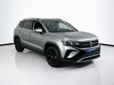 Used 2022 Volkswagen Taos SE image 3
