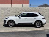 Used 2025 Porsche Macan image 2