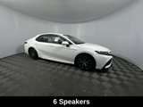 Used 2022 Toyota Camry SE image 2