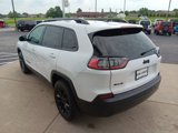 Used 2023 Jeep Cherokee Altitude Lux image 4