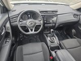 Used 2017 Nissan Rogue S image 2