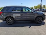 Used 2017 Ford Explorer XLT w/ Equipment Group 202A image 2