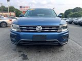 Used 2019 Volkswagen Tiguan SE w/ Panoramic Sunroof Package image 2