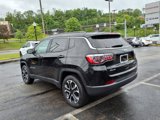 Certified 2022 Jeep Compass Limited image 3