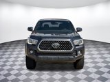 Used 2019 Toyota Tacoma TRD Off-Road image 2