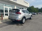 Used 2017 Nissan Rogue S image 3