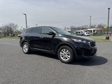 Used 2020 Kia Sorento LX w/ LX I4 Convenience Package image 3