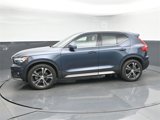 Used 2022 Volvo XC40 T5 Inscription w/ Advanced Package image 4