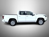 Used 2022 Nissan Frontier SV image 4