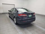 Used 2020 Ford Fusion SE image 5