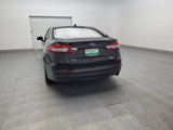 Used 2020 Ford Fusion SE image 6