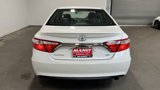 Used 2016 Toyota Camry SE image 4