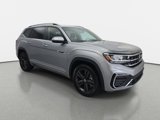 Used 2022 Volkswagen Atlas SEL R-Line image 3