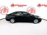 Used 2016 Toyota Camry LE image 2