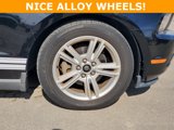 Used 2010 Ford Mustang Convertible image 5