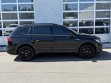 Used 2024 Volkswagen Tiguan SE R-Line image 2