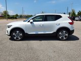 New 2025 Volvo XC40 B5 Core w/ Protection Package Premier image 4