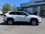 Used 2021 Toyota RAV4 LE image 4