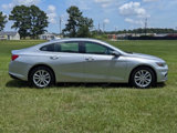 Used 2018 Chevrolet Malibu LT image 2