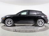 Used 2024 Porsche Macan image 2