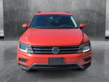 Used 2018 Volkswagen Tiguan SE image 2