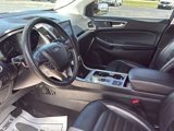Used 2022 Ford Edge SEL w/ Convenience Package image 4