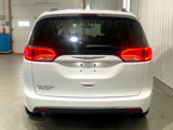 Used 2018 Chrysler Pacifica Touring-L image 4