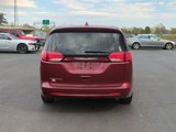 Used 2017 Chrysler Pacifica Touring image 4
