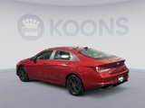 Used 2021 Hyundai Elantra SEL image 4