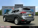 Used 2018 Nissan Rogue SV image 2