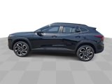 Certified 2025 Chevrolet Trax RS w/ Sunroof Package image 2