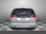 Used 2022 Chrysler Voyager LX image 2