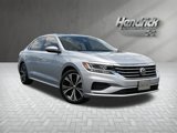 Used 2021 Volkswagen Passat 2.0T SE image 2