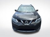 Used 2015 Nissan Rogue SV image 2