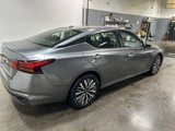 Used 2023 Nissan Altima 2.5 SV image 3