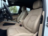 Used 2024 Porsche Macan image 5
