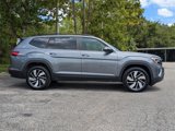 Used 2024 Volkswagen Atlas SE image 3