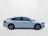 Used 2018 Buick Regal Preferred image 4