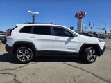 Used 2017 Jeep Cherokee Trailhawk image 2