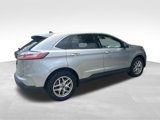 Used 2023 Ford Edge SEL image 4